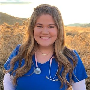 Meet your Posher, Emily